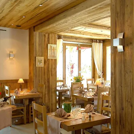Logis La Croix-saint-maurice Hotel Le Grand-Bornand