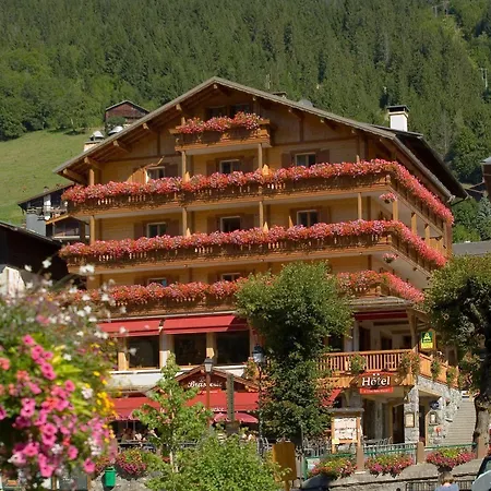 Logis La Croix-saint-maurice Отель 3*
