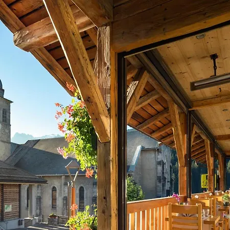 Logis La Croix-saint-maurice