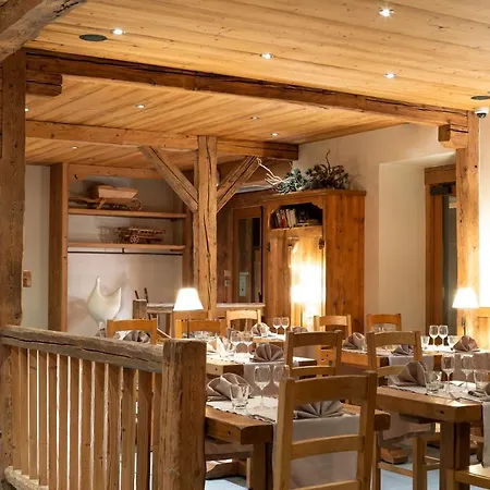 Logis La Croix-saint-maurice 3* לה גראן-בורנו