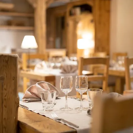Logis La Croix-saint-maurice Hotel Le Grand-Bornand