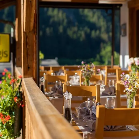 Szálloda Logis La Croix-saint-maurice Le Grand-Bornand