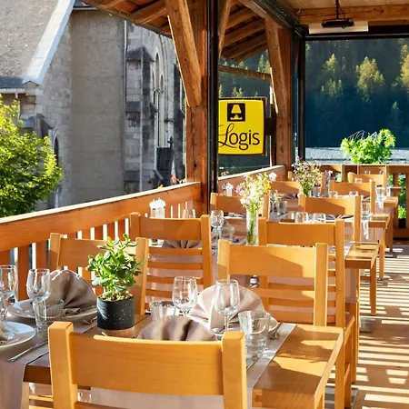Szálloda Logis La Croix-saint-maurice 3*